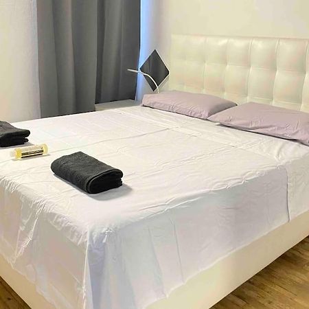 Low-Cost Teatro Romano Apartment Verona Ngoại thất bức ảnh