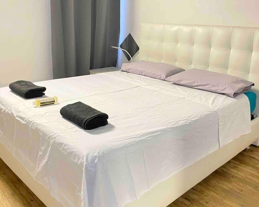 Low-Cost Teatro Romano Apartment Verona Ngoại thất bức ảnh
